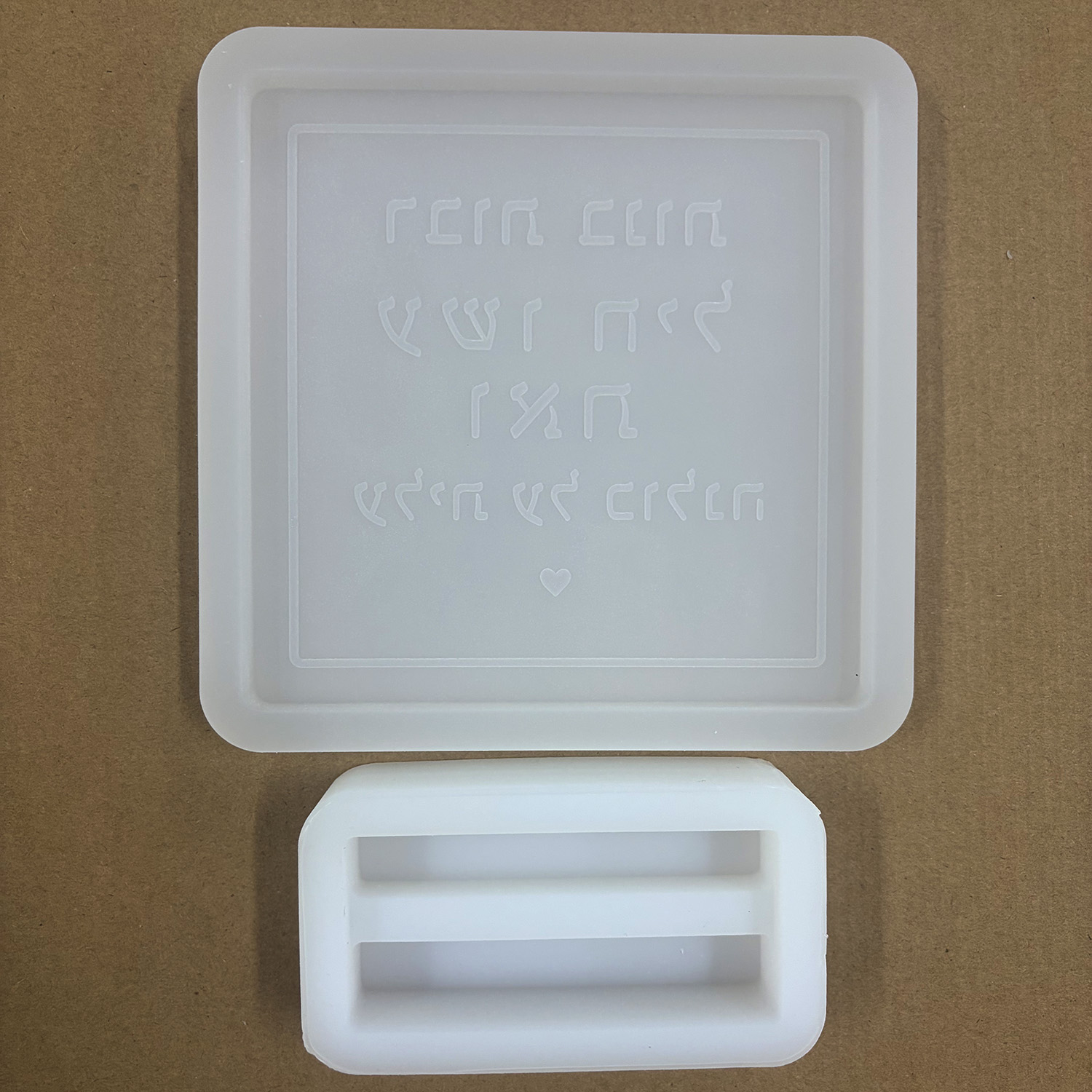 แม่พิมพ์ซิลิโคนสำหรับแผ่นป้ายข - Serving Tray Mold บทวิจารณ์และราคา